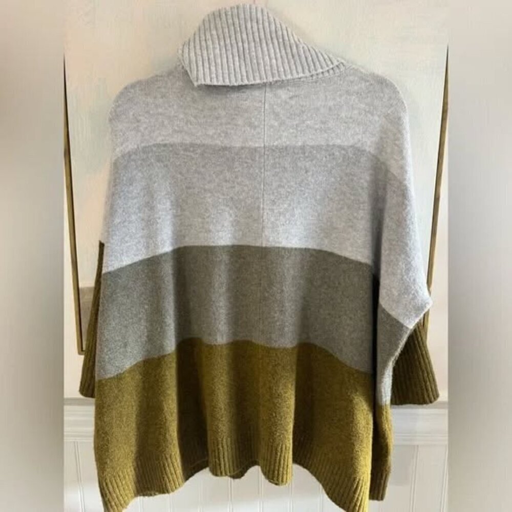LOFT Oversized Green/Gray Colorblock Pocket Poncho Sweater Gray OmbrΓ© Size Small - Picture 9 of 11